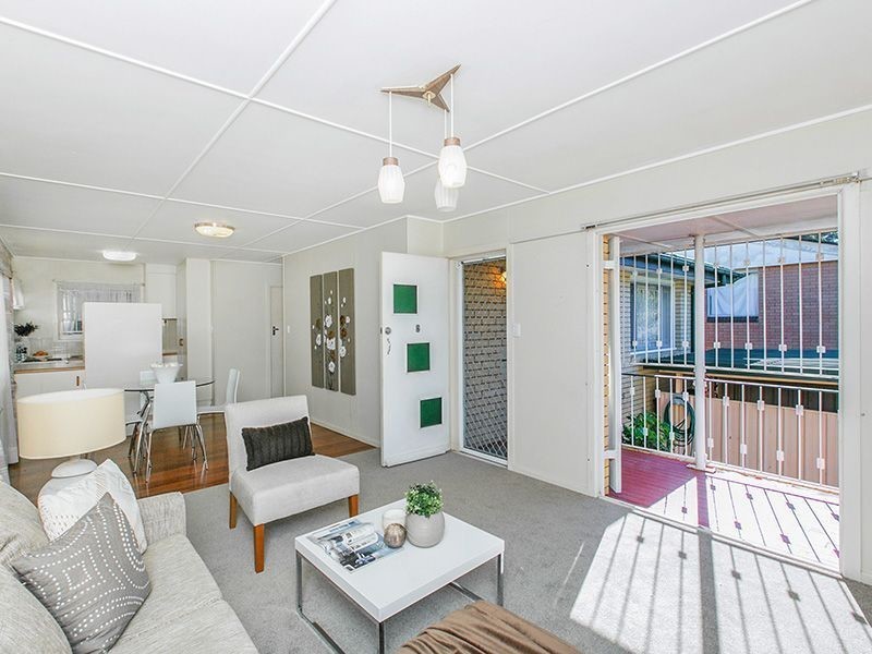 432 Nursery Road, Holland Park QLD 4121