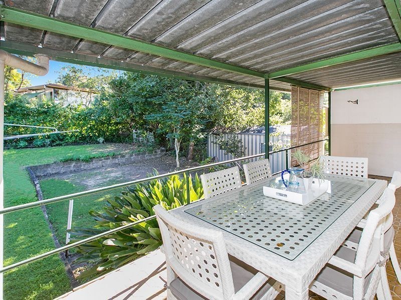 432 Nursery Road, Holland Park QLD 4121