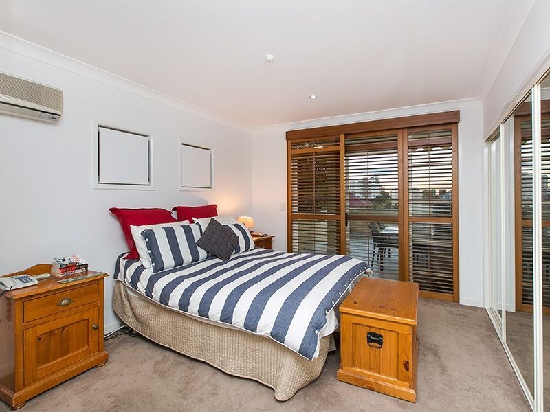 1/70 Hawthorne Street, Woolloongabba QLD 4102