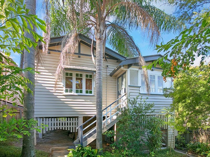 26 Brown Street, Camp Hill QLD 4152