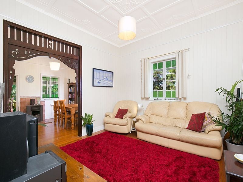 26 Brown Street, Camp Hill QLD 4152