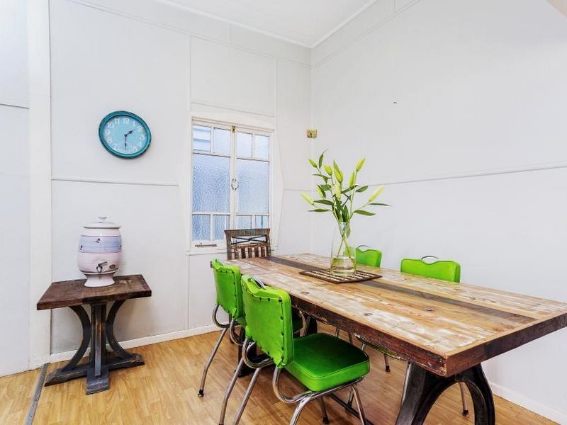 49 Fifth Avenue, Coorparoo QLD 4151