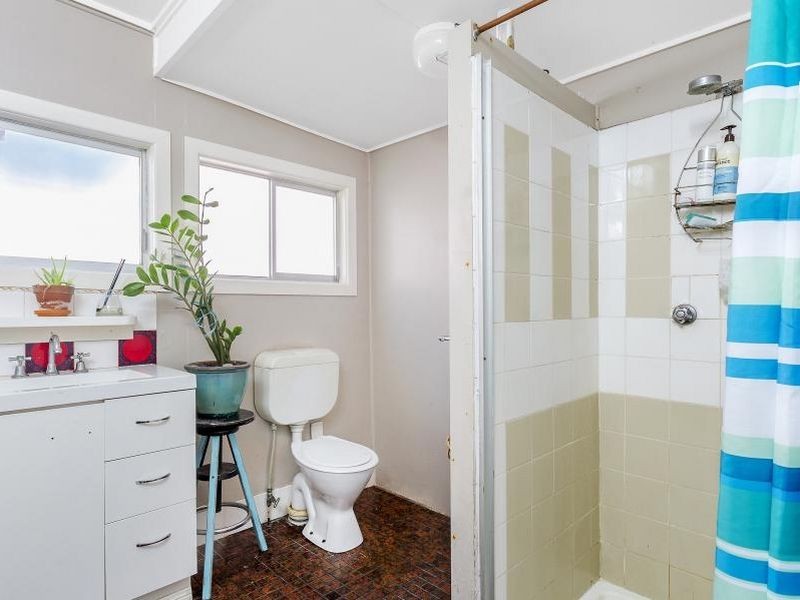 49 Fifth Avenue, Coorparoo QLD 4151