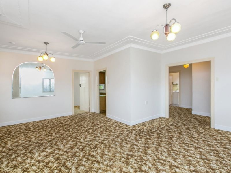 102 Newman Avenue, Camp Hill QLD 4152