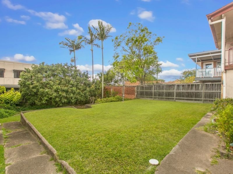 102 Newman Avenue, Camp Hill QLD 4152