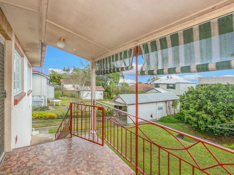 102 Newman Avenue, Camp Hill QLD 4152