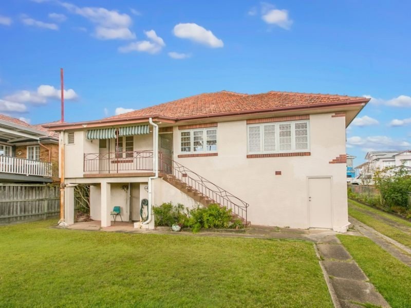 102 Newman Avenue, Camp Hill QLD 4152