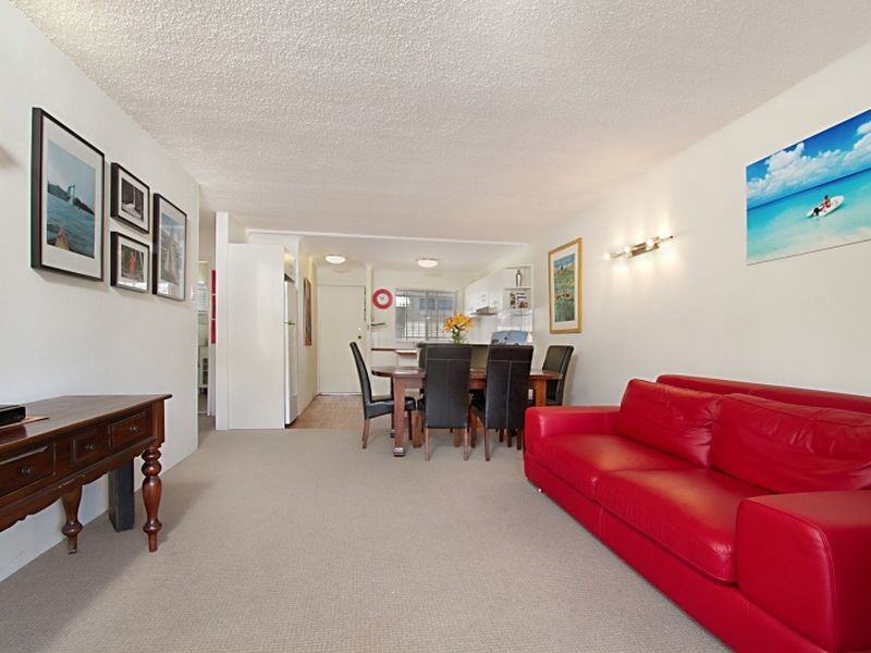 2/32 Macaulay Street, Coorparoo QLD 4151