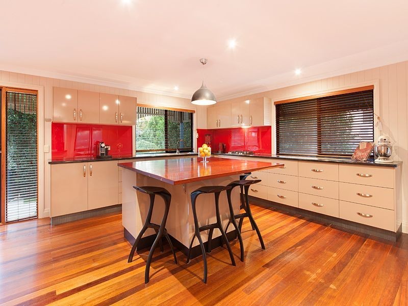 25 Salisbury Street, Coorparoo QLD 4151