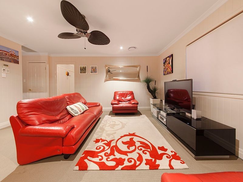 25 Salisbury Street, Coorparoo QLD 4151