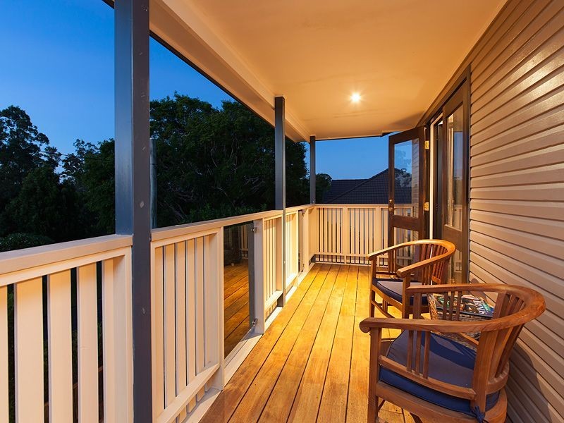 25 Salisbury Street, Coorparoo QLD 4151