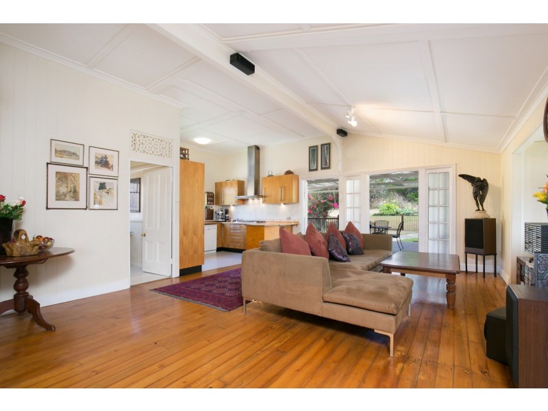 238 Bennetts Road, Norman Park QLD 4170