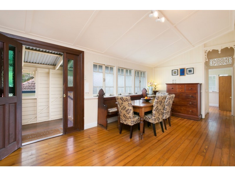 238 Bennetts Road, Norman Park QLD 4170