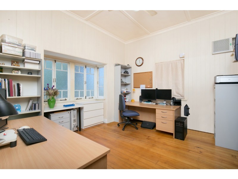 238 Bennetts Road, Norman Park QLD 4170