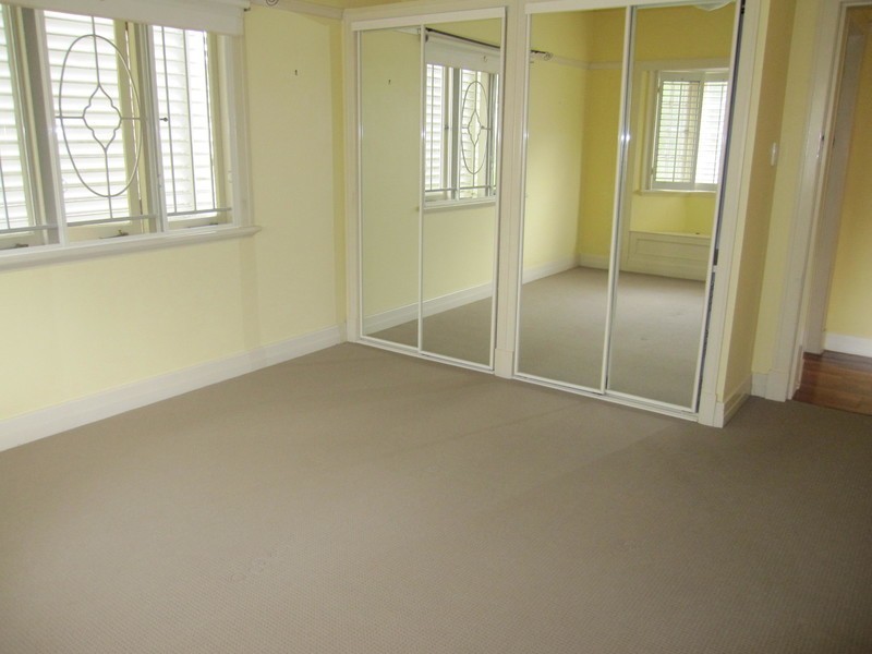 35 Ferguson Street, Camp Hill QLD 4152