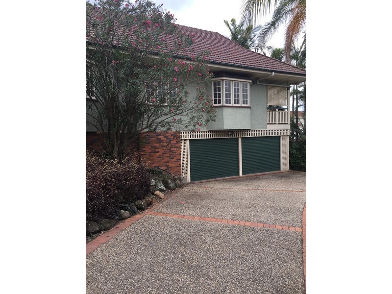 35 Ferguson Street, Camp Hill QLD 4152