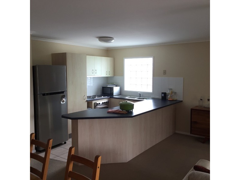 12/262 Cavendish Road, Coorparoo QLD 4151