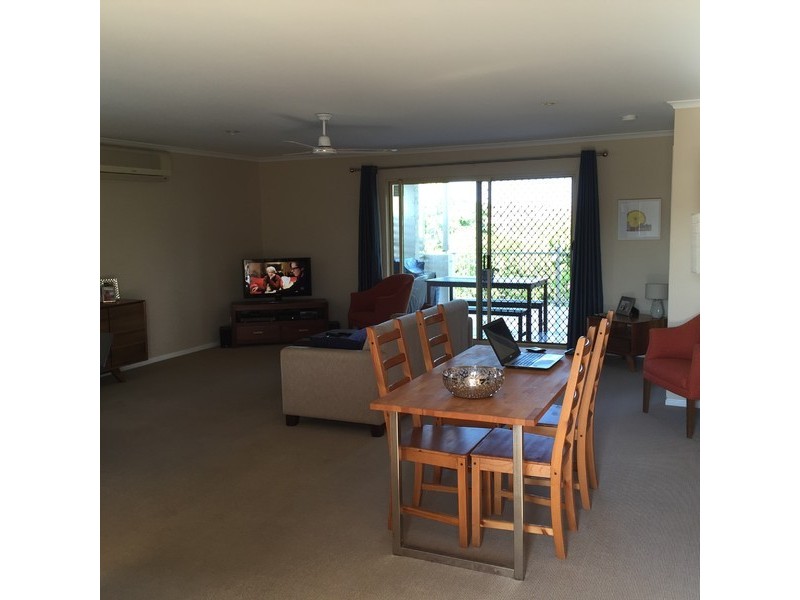 12/262 Cavendish Road, Coorparoo QLD 4151