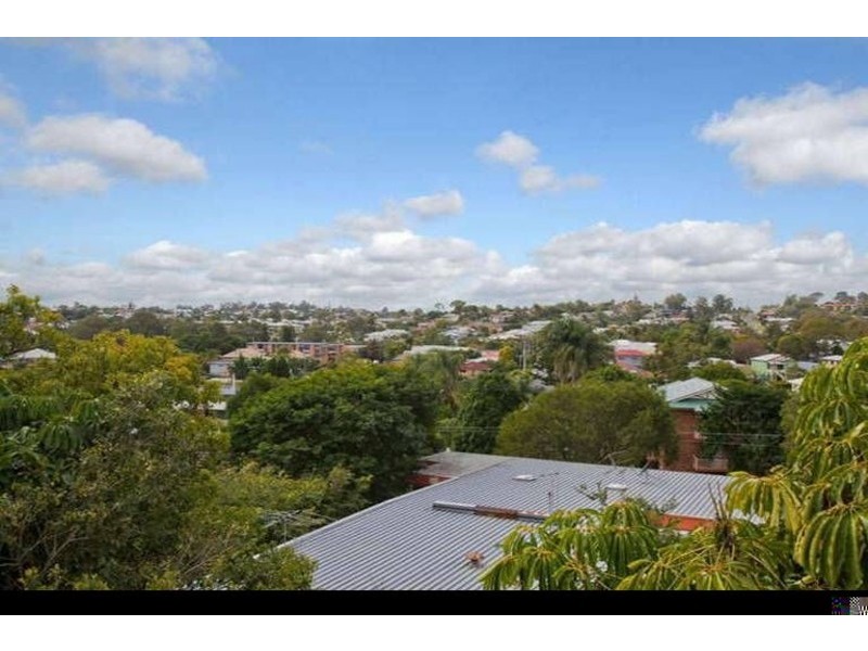 12/262 Cavendish Road, Coorparoo QLD 4151