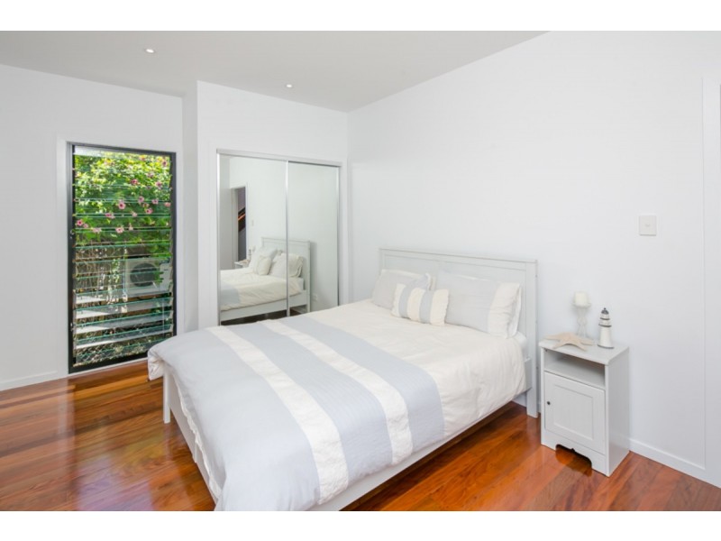 86 Thomas Street, Birkdale QLD 4159