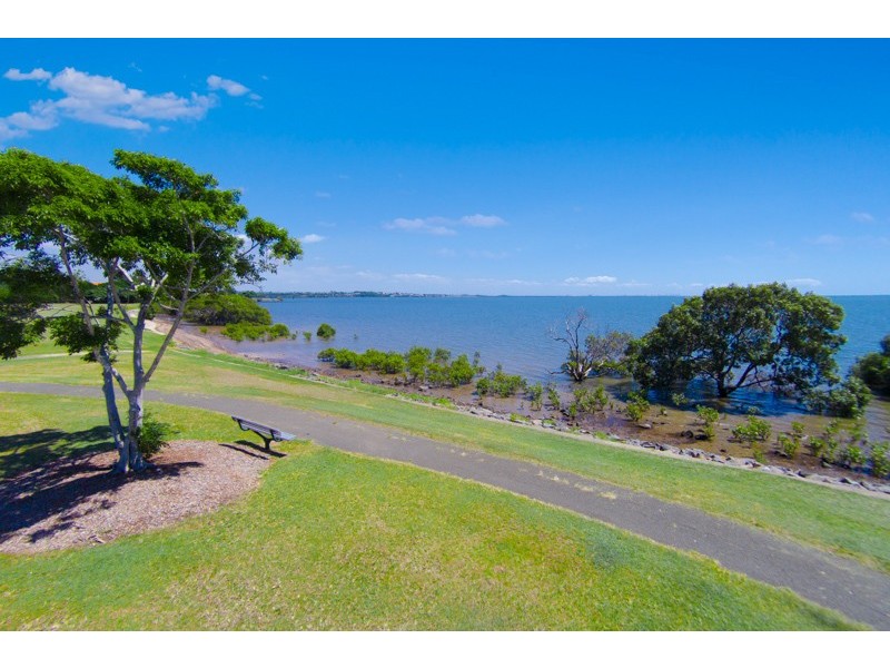 86 Thomas Street, Birkdale QLD 4159