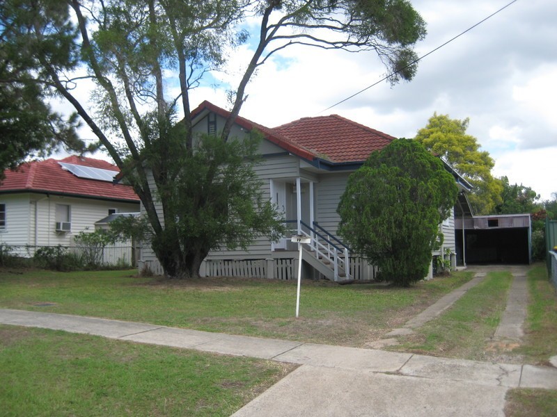 19 Cape Street, Holland Park QLD 4121