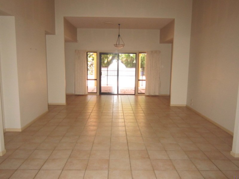 65 Tallow Wood Place, Mount Gravatt East QLD 4122