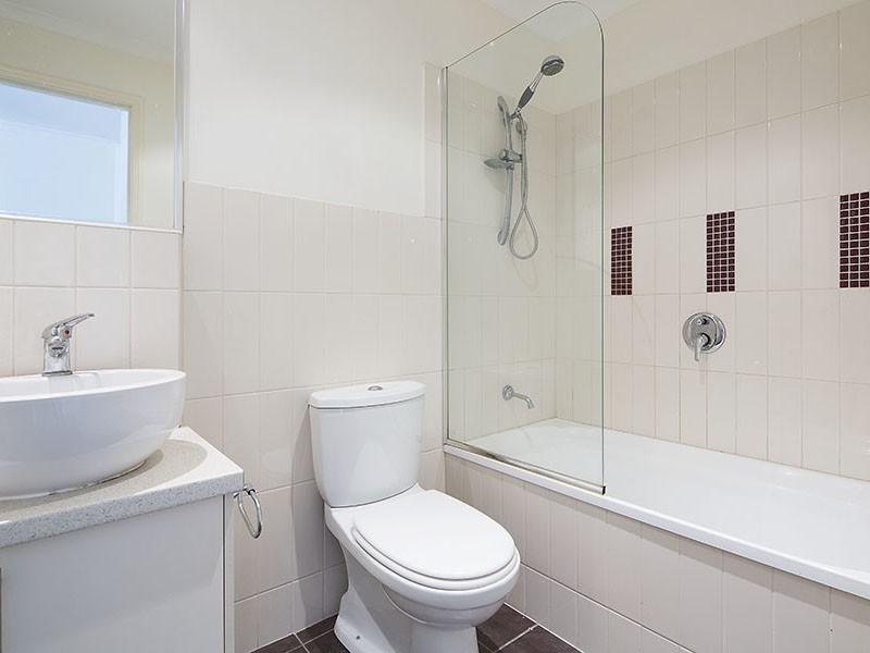 2/11 Temple Street, Coorparoo QLD 4151