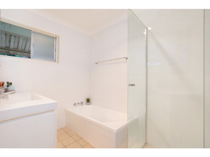 5 Rugby Street, Coorparoo QLD 4151