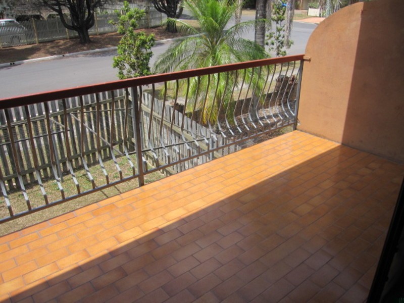 7/18 Rolle Street, Holland Park QLD 4121