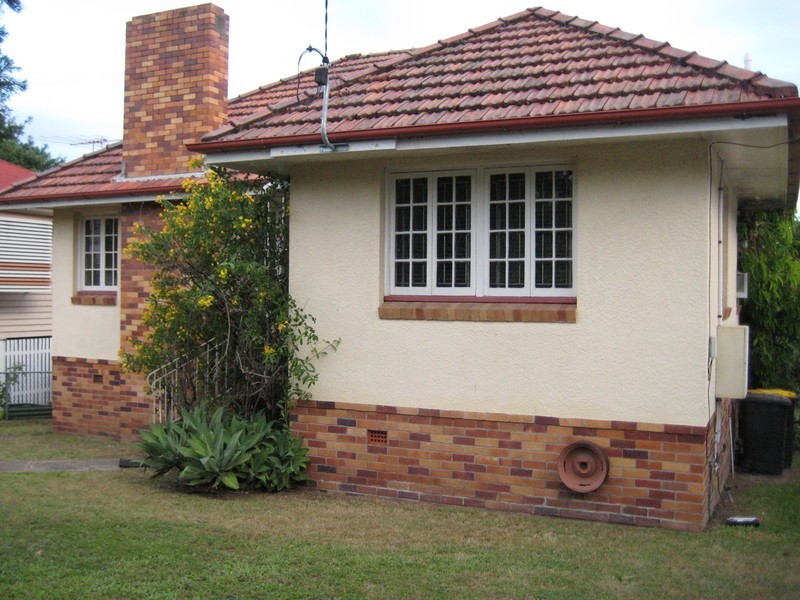 43 Woodrow Drive, Coorparoo QLD 4151