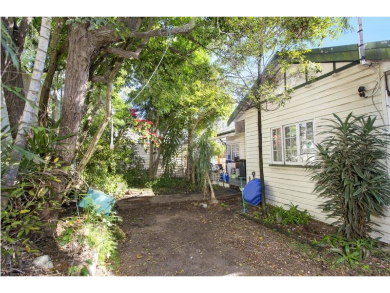 110 Chatsworth Road, Coorparoo QLD 4151