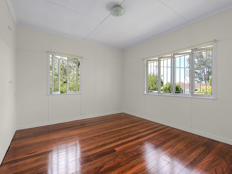 7 Sector Street, Coorparoo QLD 4151