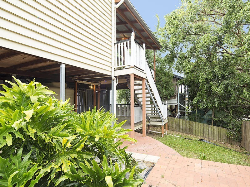 68 Frederick Street, Annerley QLD 4103