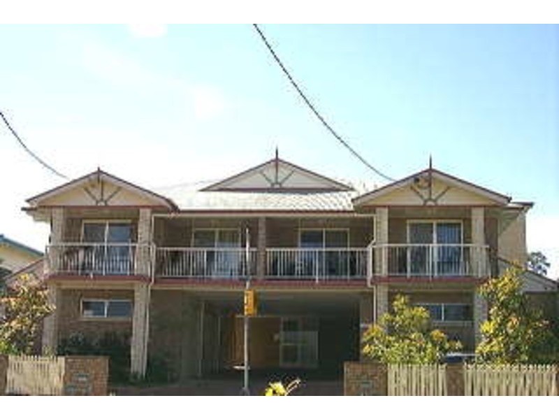 2/16 Knowsley Street, Greenslopes QLD 4120