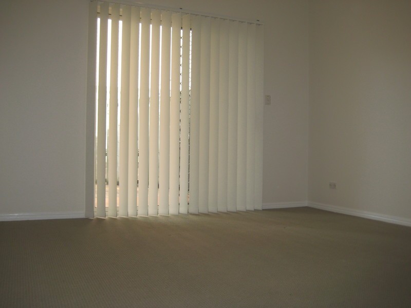 2/16 Knowsley Street, Greenslopes QLD 4120