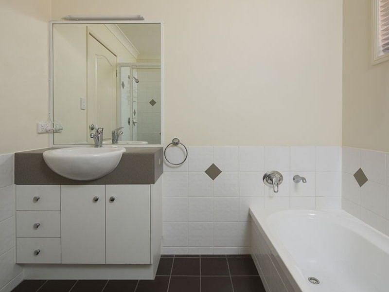 2/33 Pembroke Street, Carina QLD 4152