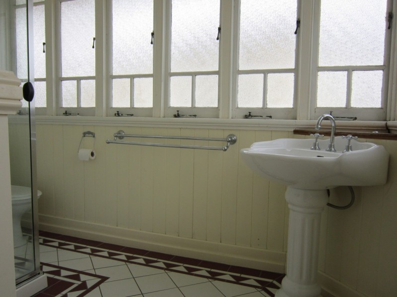 7 Galway Street, Greenslopes QLD 4120