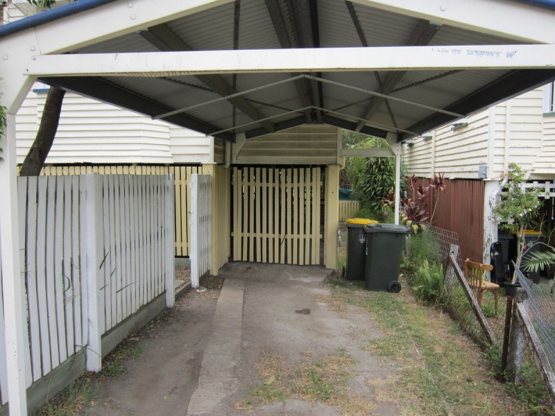 7 Galway Street, Greenslopes QLD 4120