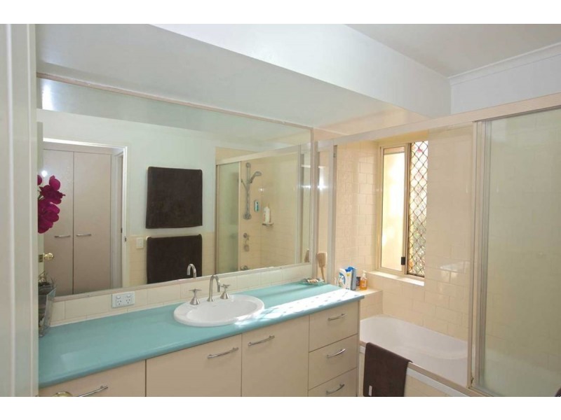 3/6 Pear Street, Greenslopes QLD 4120