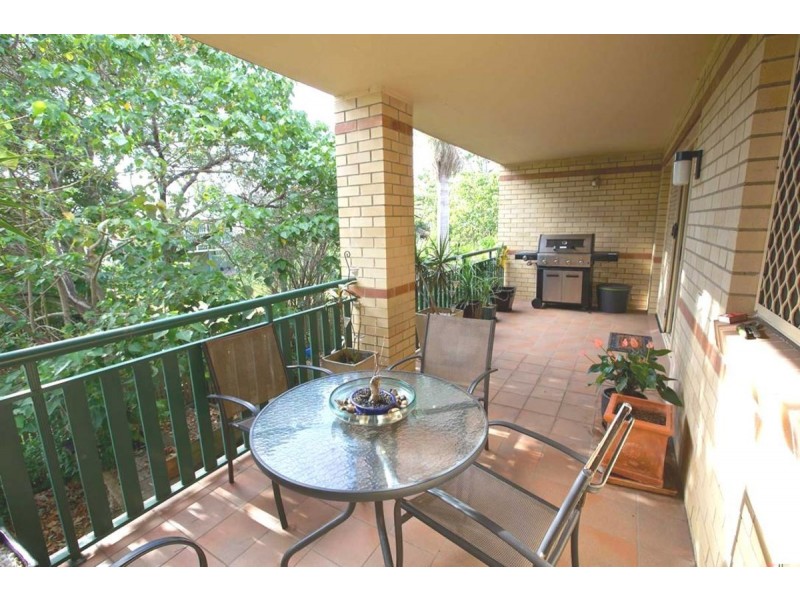 3/6 Pear Street, Greenslopes QLD 4120