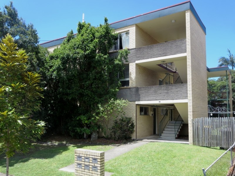 1/32 Macaulay Street, Coorparoo QLD 4151