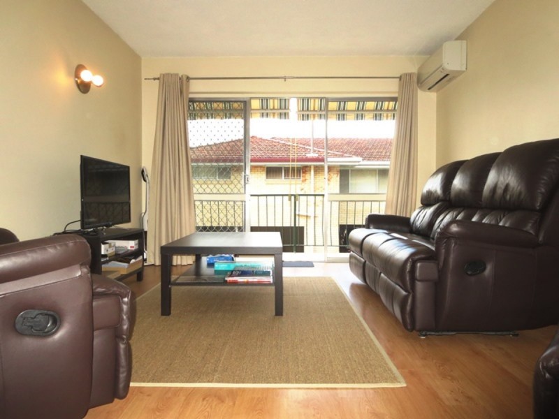 1/32 Macaulay Street, Coorparoo QLD 4151