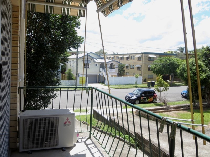 1/32 Macaulay Street, Coorparoo QLD 4151