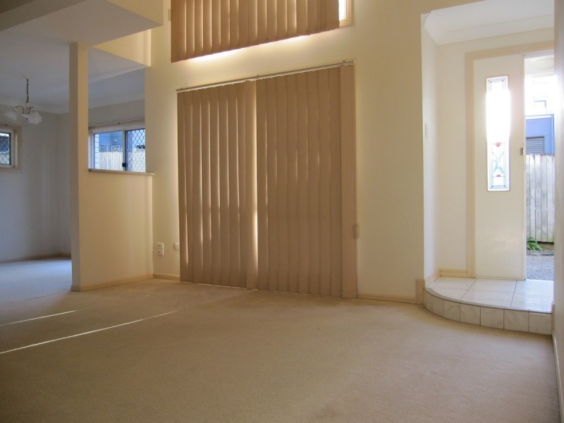 2/19 Mons Road, Carina Heights QLD 4152