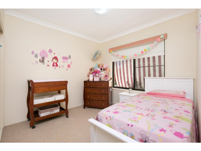 7 Ensign Street, Carindale QLD 4152