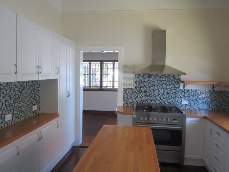 62 Henderson Street, Camp Hill QLD 4152