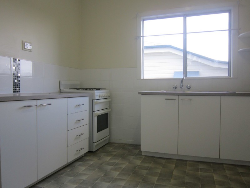 16 Nicholson Street, Greenslopes QLD 4120