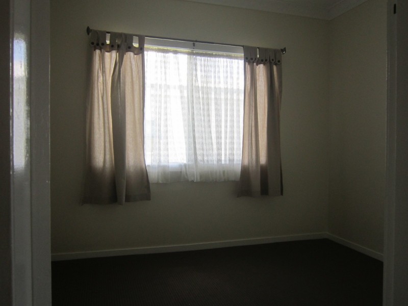16 Nicholson Street, Greenslopes QLD 4120