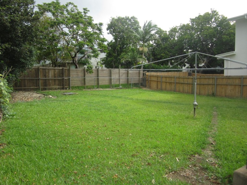 43 Greens Road, Coorparoo QLD 4151